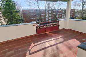 Sonnige Aussichten: frisch renovierte 3-Zimmer-Wohnung mit großzügigem Süd-West-Balkon