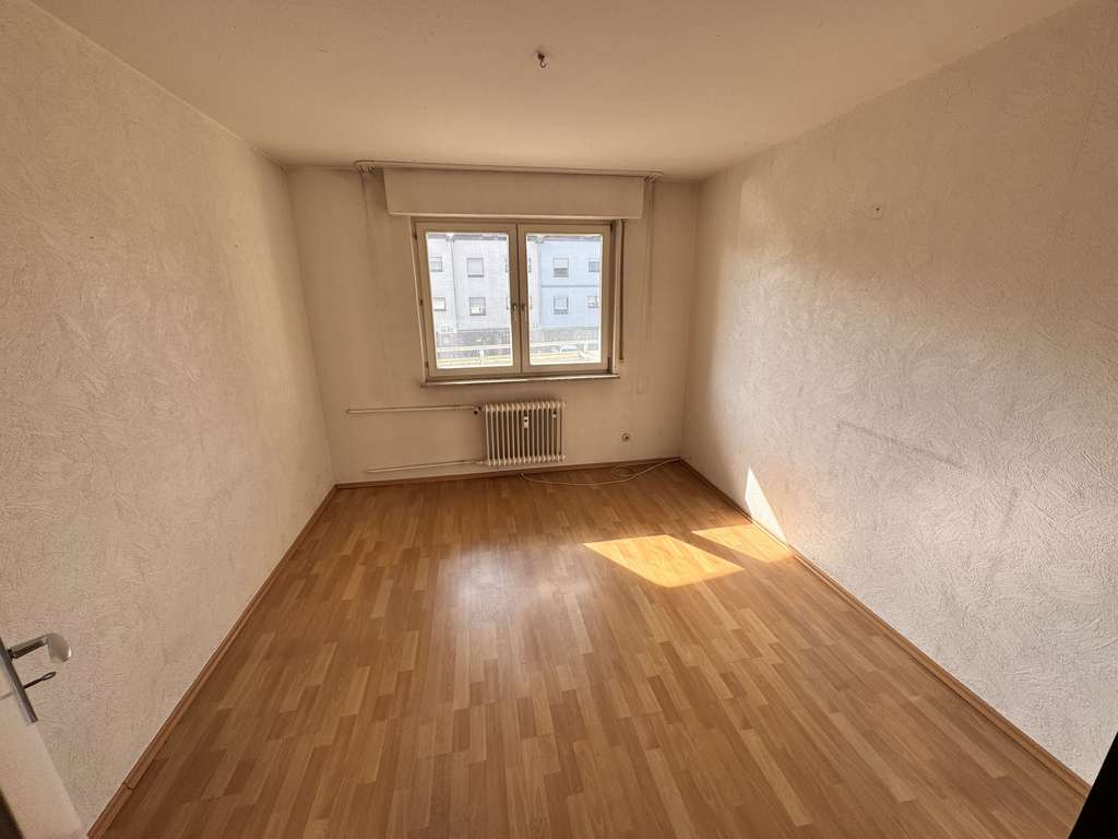 Immobilie in Ingelheim am Rhein - Raum für Ideen: 4-Zimmer-Wohnung mit großem Potenzial | Bieterverfahren - Bild 3