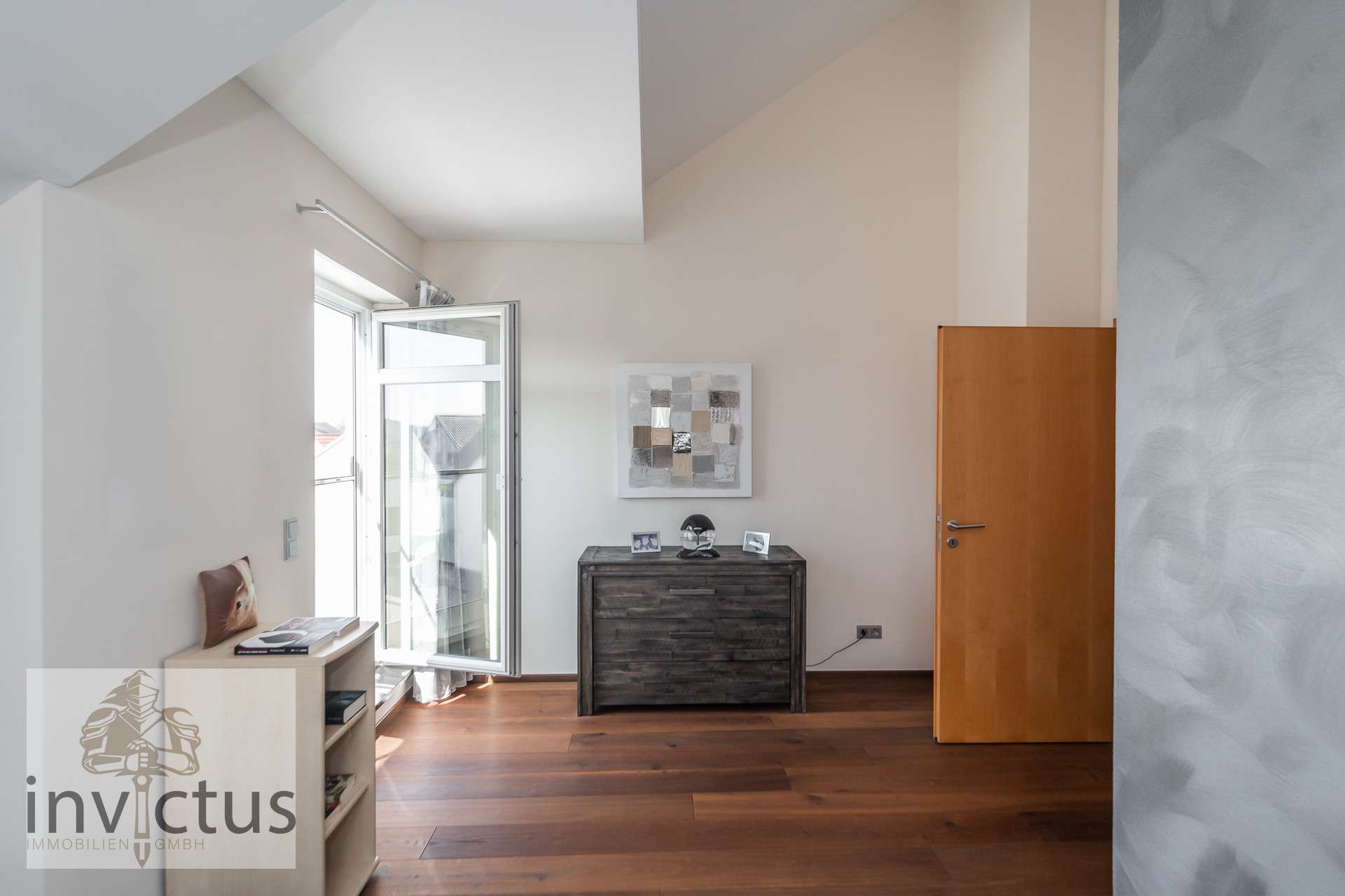 Immobilie in Langenbrettach - Ein Haus, das inspiriert – tolle Architektur, perfekter Grundriss, mit Garage u. Garten - Gefühl pur - Bild 17