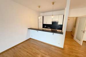 Großzügiges 1 - Zimmer Apartment in bester Lage am Galgenberg  – Die vollständige Adresse der Immobilie erhältst du vom Anbieter., 93053 Galgenberg, Regensburg – Vorschaubild 4