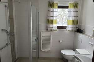 Geräumiges 6-Zimmer-Haus in Eichendorf – Die vollständige Adresse der Immobilie erhältst du vom Anbieter., 94428 Eichendorf – Vorschaubild 3