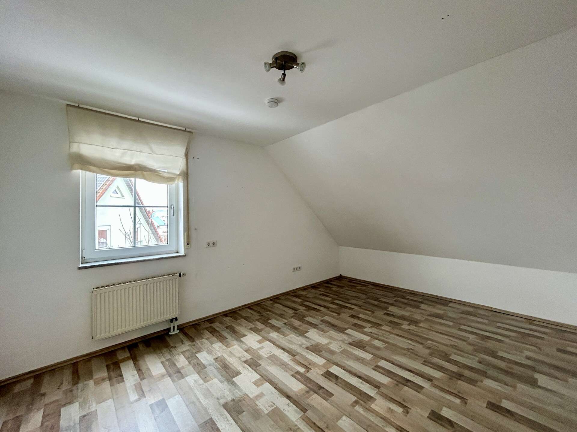 Immobilie in Pommersfelden - Ideal für Familien: Doppelhaushälfte in ruhiger Wohnlage in Pommersfelden - Bild 10