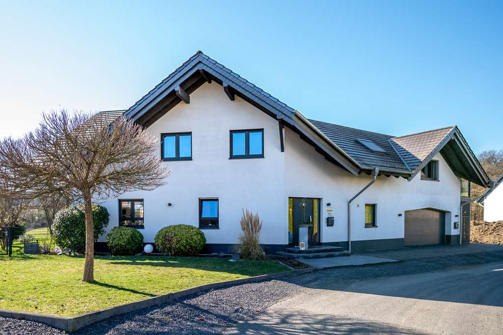 Immobilie in Beselich - Neuwertiges EFH in idyllischer und ruhiger Wohnlage - Nähe Limburg - Bild 2