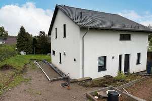 Stilvoll - modern - großzügig - Einfamilienhaus mit Wohlfühlambiente – Die vollständige Adresse der Immobilie erhältst du vom Anbieter., 9127 Adelsberg, Chemnitz – Vorschaubild 2
