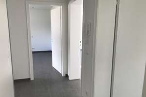 modernisierte 2,5-Zimmer-Wohnung in Bonn-Niederholtorf – Die vollständige Adresse der Immobilie erhältst du vom Anbieter., 53229 Holtorf, Bonn – Vorschaubild 2