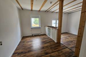 N-Eberhardshof, charmante 2- Zimmer-Gartenwohnung, Tageslichtbad und geschmackvoller EBK – Die vollständige Adresse der Immobilie erhältst du vom Anbieter., 90431 Eberhardshof, Nürnberg – Vorschaubild 2