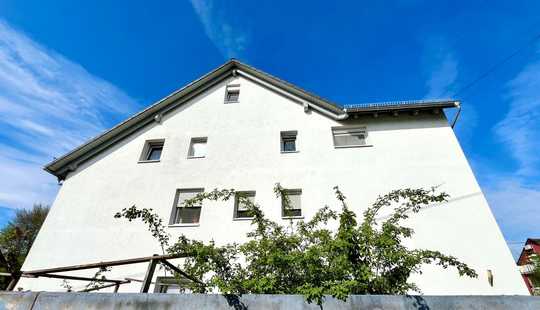 Bild von Ca. im Jahr 2015 aufwendig saniertes Mehrgenerationenhaus in Frankfurt-Sossenheim