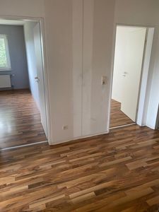 Schöne 3,0 Zimmer Wohnung mit Balkon