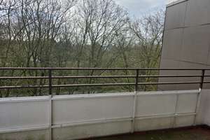 TOP sanierte 2 Zimmer Wohnung mit Balkon, Aufzug