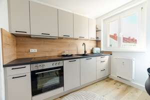 Neu renoviert, toll möbliert, 2-Zimmer mit SW-Balkon, Tageslichtbad und Fernblick! – Gasteiner Straße 15, 1279 Laubegast, Dresden – Vorschaubild 12