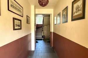 Attraktives Mehrfamilienhaus mit sechs Einzelgaragen – Hamburg – Vorschaubild 3