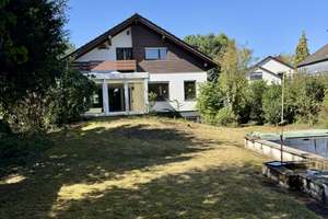 schönes Einfamilienwohnhaus in bester Lage von Seligenstadt – Die vollständige Adresse der Immobilie erhältst du vom Anbieter., 63500 Seligenstadt – Vorschaubild 2