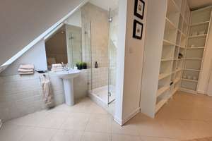 Exklusives 185 m² Penthouse-Maisonette in Bestlage, vollmöbliert, Dachterrasse, 2 Bäder, Garage – 40629 Hubbelrath, Düsseldorf – Vorschaubild 15