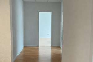 Helle & ruhige 4,5 Z.- Dachgeschoss-Wohnung mit neuwertiger Küche – Die vollständige Adresse der Immobilie erhältst du vom Anbieter., 13407 Reinickendorf (Ortsteil), Berlin – Vorschaubild 12