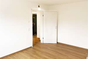 Saniertes Mehrfamilienhaus mit fünf Einheiten in ruhiger Wohnlage! – Die vollständige Adresse der Immobilie erhältst du vom Anbieter., 91325 Adelsdorf – Vorschaubild 27
