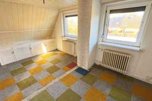 Schluss mit Dornröschenschlaf! Dein Einfamilienhaus auf großem Grundstück wartet auf Dich! – Segeberg (Kreis) – Vorschaubild 17