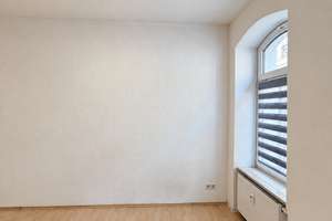 2-Raum-Wohnung mit Balkon und Stellplatz – Wohnen im Leipziger Südosten - Denkmalgeschütztes Objekt – 4299 Stötteritz, Leipzig – Vorschaubild 6
