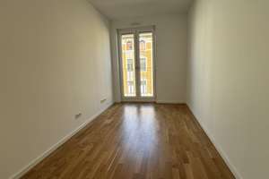 Praktisch geschnittene 4-Raum-Wohnung mit moderner Einbauküche und Balkon – Schweriner Straße 41, 1067 Wilsdruffer Vorstadt/Seevorstadt-West, Dresden – Vorschaubild 4