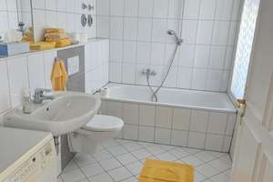 3,5-Zimmer-Wohnung mit Altbaucharme in Prenzlauer Berg – ruhig, hell und sehr gut ausgestattet – Die vollständige Adresse der Immobilie erhältst du vom Anbieter., 10437 Prenzlauer Berg, Berlin – Vorschaubild 7