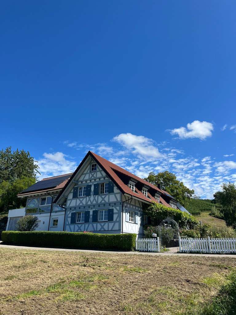 Immobilie in Lauf - Luxuriöses Landhaus 10-Zimmer, eigene Quelle, Solar, energieautark, Hanglage, unverbaubarer Talblick - Bild 0