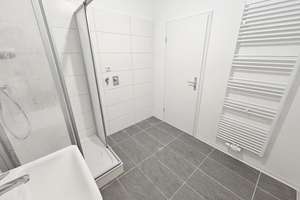 Komplett renovierte Wohnung mit Einbauküche / Fully renovated apartment with fitted kitchen. – Sonnenstraße 82, 9130 Sonnenberg, Chemnitz – Vorschaubild 12
