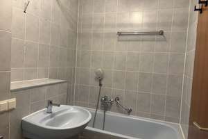 Ruhige, helle 3-Zimmer-Wohnung in Obersendling mit S/W-Balkon – Kleinstraße 23, 81379 Thalkirchen, München – Vorschaubild 13