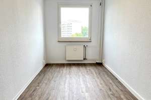 Sofort bezugsfertige 3-Zimmerwohnung mit Balkon und Aufzug in oberster Etage! – Spremberger Str. 6, 1239 Prohlis-Süd, Dresden – Vorschaubild 9