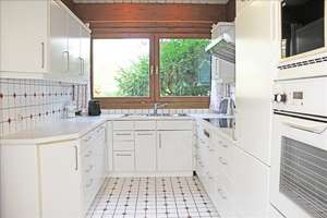 Transparente Eleganz – Design aus Holz und Glas in bester Wohnlage – Die vollständige Adresse der Immobilie erhältst du vom Anbieter., 72461 Albstadt – Vorschaubild 12