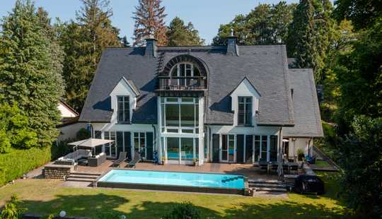 Bild von Exklusive Villa im Bad Homburger Hardtwald!