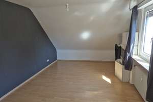 Helle 3-Zimmer-DG Mietwohnung Solingen-Gräfrath – Die vollständige Adresse der Immobilie erhältst du vom Anbieter., 42653 Gräfrath, Solingen – Vorschaubild 3