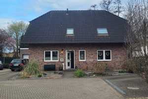 Preiswertes 6-Raum-Einfamilienhaus mit EBK in Neukirchen-Vluyn