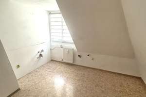 2305 - Gemütliche 3-Zimmer-Dachgeschosswohnung mit Tageslichtbad! – Die vollständige Adresse der Immobilie erhältst du vom Anbieter., 76185 Grünwinkel, Karlsruhe – Vorschaubild 5