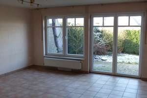 Doppelhaushälfte mit Garage und kleinem Garten suchen neue Liebhaber !! – Die vollständige Adresse der Immobilie erhältst du vom Anbieter., 47624 Kevelaer – Vorschaubild 2