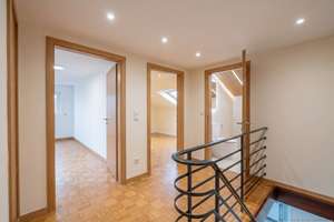 Viel Raum für Familie & Ideen - Charmantes Haus mit Garten in Bonn-Niederholtorf – Die vollständige Adresse der Immobilie erhältst du vom Anbieter., 53229 Holtorf, Bonn – Vorschaubild 38