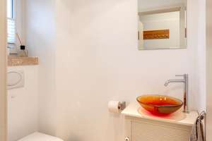 Möbliert: Einfamilienhaus mit Naturpool und Sauna – 81243 Aubing-Süd, München – Vorschaubild 11