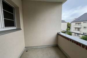 Top 2 RW Wohnung mit Balkon für Studenten inkl. einer EBK – Marktsteig 3, 9126 Bernsdorf, Chemnitz – Vorschaubild 2