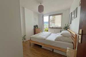 Befristete (1 Jahr) 2-Zimmer-Wohnung mit Balkon und EBK in Köln Altstadt & Neustadt-Süd – Rubensstraße 34, 50676 Köln – Vorschaubild 3