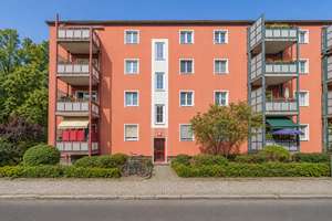 Attraktive 3,5-Zimmer-Wohnung mit Balkon und Stellplatz in begehrter Wohnlage von Berlin-Spandau