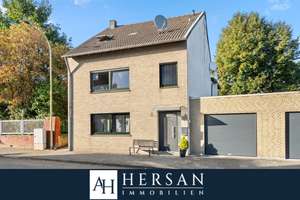 Freistehendes Einfamilienhaus mit drei Garagen und Wintergarten - Mehrgenerationenhaus geeignet! – Die vollständige Adresse der Immobilie erhältst du vom Anbieter., 52382 Niederzier – Vorschaubild 1