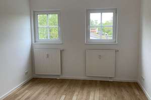 Sofortbezug: Große Dachgeschosswohnung mit sonnigem Süd-West-Balkon und Terrasse - provisionsfrei – Straße 9, Hausnummer 34, 12309 Lichtenrade, Berlin – Vorschaubild 11