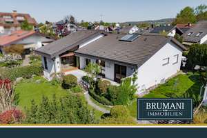 BRUMANI | Großzügiges Einfamilienhaus mit großem Garten, Sauna und ELW in Teningen – Die vollständige Adresse der Immobilie erhältst du vom Anbieter., 79331 Teningen – Vorschaubild 1