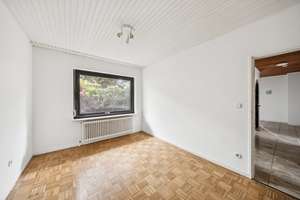 Zweifamilienhaus in ruhiger rückwärtiger Lage mit großem Garten – Die vollständige Adresse der Immobilie erhältst du vom Anbieter., 22145 Rahlstedt, Hamburg – Vorschaubild 11
