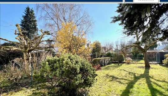 Bild von VON POLL - BAD HOMBURG: Attraktives Reihenendhaus mit sonnigem Garten und Garage