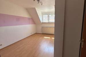 4,5-Zimmer-Wohnung in Oberhausen – Emdenstraße 10, 46145 Sterkrade-Mitte, Oberhausen – Vorschaubild 20