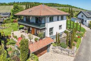Hochwertiges und energieeffizientes Einfamilienhaus mit traumhaftem Garten am Fuße der Weinberge – Die vollständige Adresse der Immobilie erhältst du vom Anbieter., 76684 Östringen – Vorschaubild 1