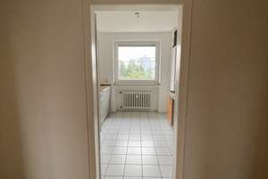 Alltagstaugliche 3-Zimmer-Wohnung mit Balkon in Köln-Deutz – Siegburger Straße 169, 50679 Deutz, Köln – Vorschaubild 7