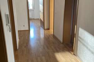 3 Zimmer Wohnung mit Balkon, Fahrstuhl, TG-Stellplatz in Schwetzingen zu vermieten – Die vollständige Adresse der Immobilie erhältst du vom Anbieter., 68723 Schwetzingen – Vorschaubild 3