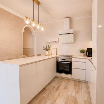 Erdgeschosswohnung mit zwei Schlafzimmern in Algeciras, Zentrum