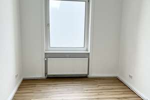 Stilvolle 3-Zimmer-Altbauwohnung mit Balkon im begehrten Rheingauviertel / Westend – Goebenstraße 4, 65195 Westend / Bleichstraße, Wiesbaden – Vorschaubild 14