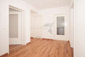 !! Frisch gestrichen !! Tolle 3 Raum CITY-Wohnung mit Einbauküche und PKW-Stellplatz am Brühl – Elisenstraße 10, 9111 Zentrum, Chemnitz – Vorschaubild 11